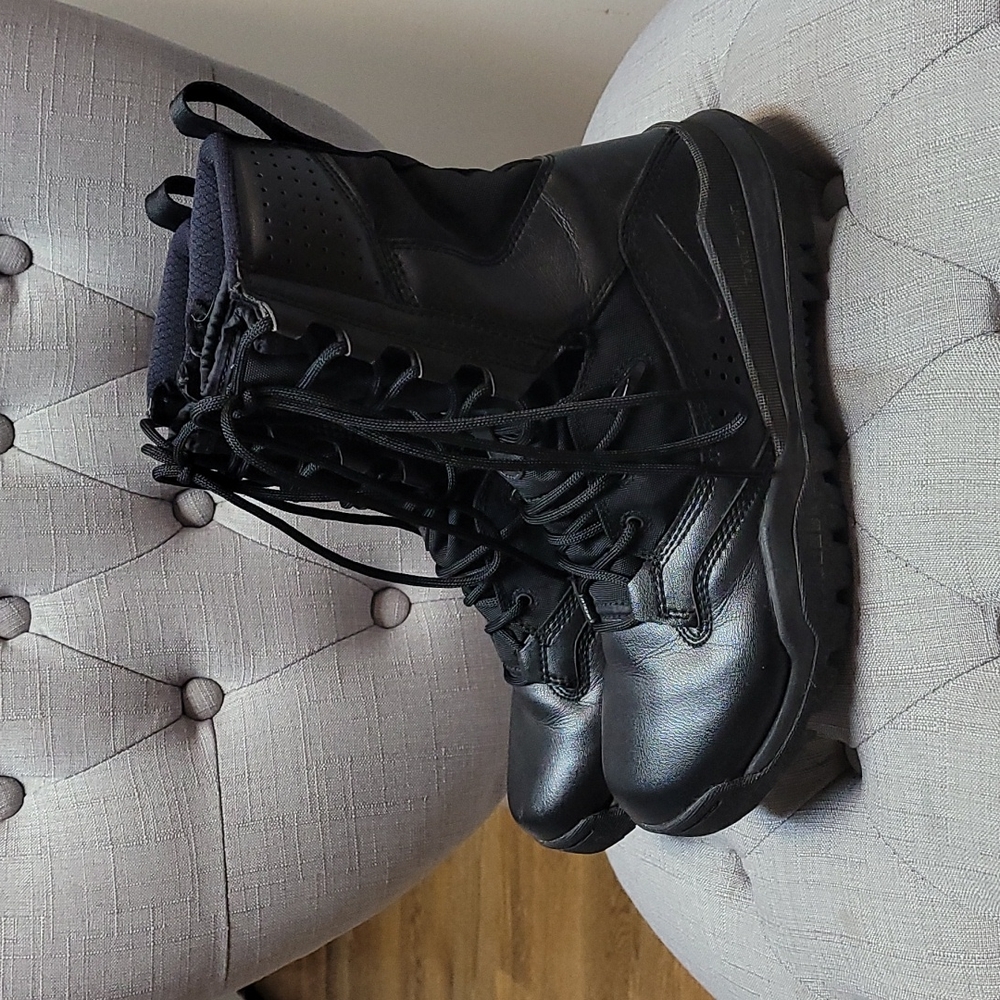 Nike SFB Field 2 8" Boot Sz. 6
